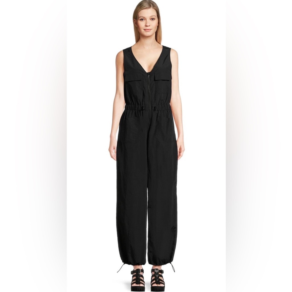 Madden NYC Parachute Jumpsuit‎ Small (3-5) Black Adjust Ankles Utility Chic NWT